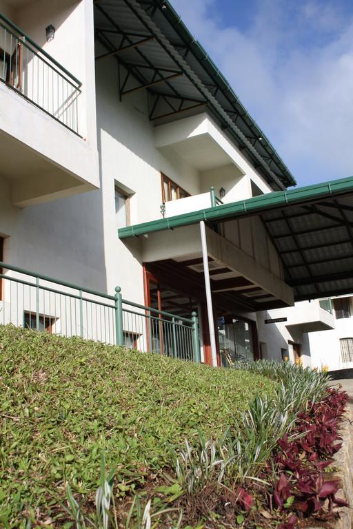 Ayur County Resort Chinnakanal Extérieur photo