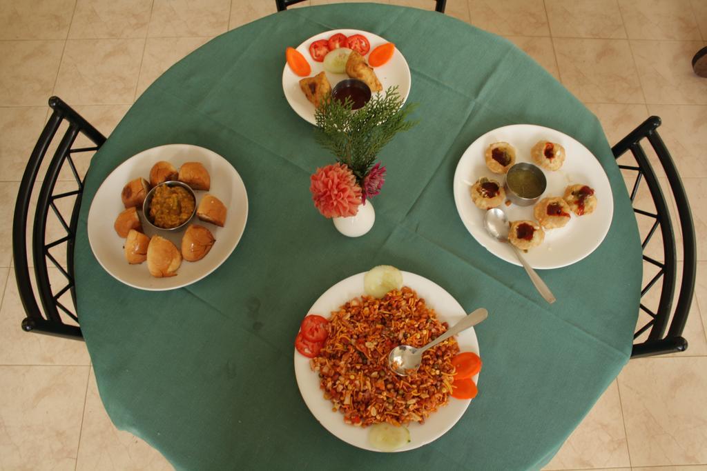 Ayur County Resort Chinnakanal Extérieur photo