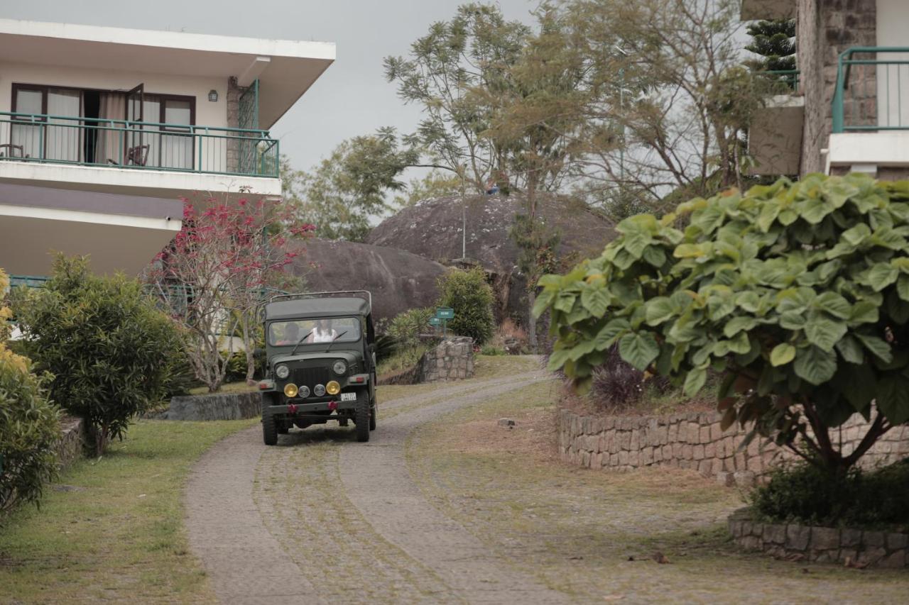 Ayur County Resort Chinnakanal Extérieur photo