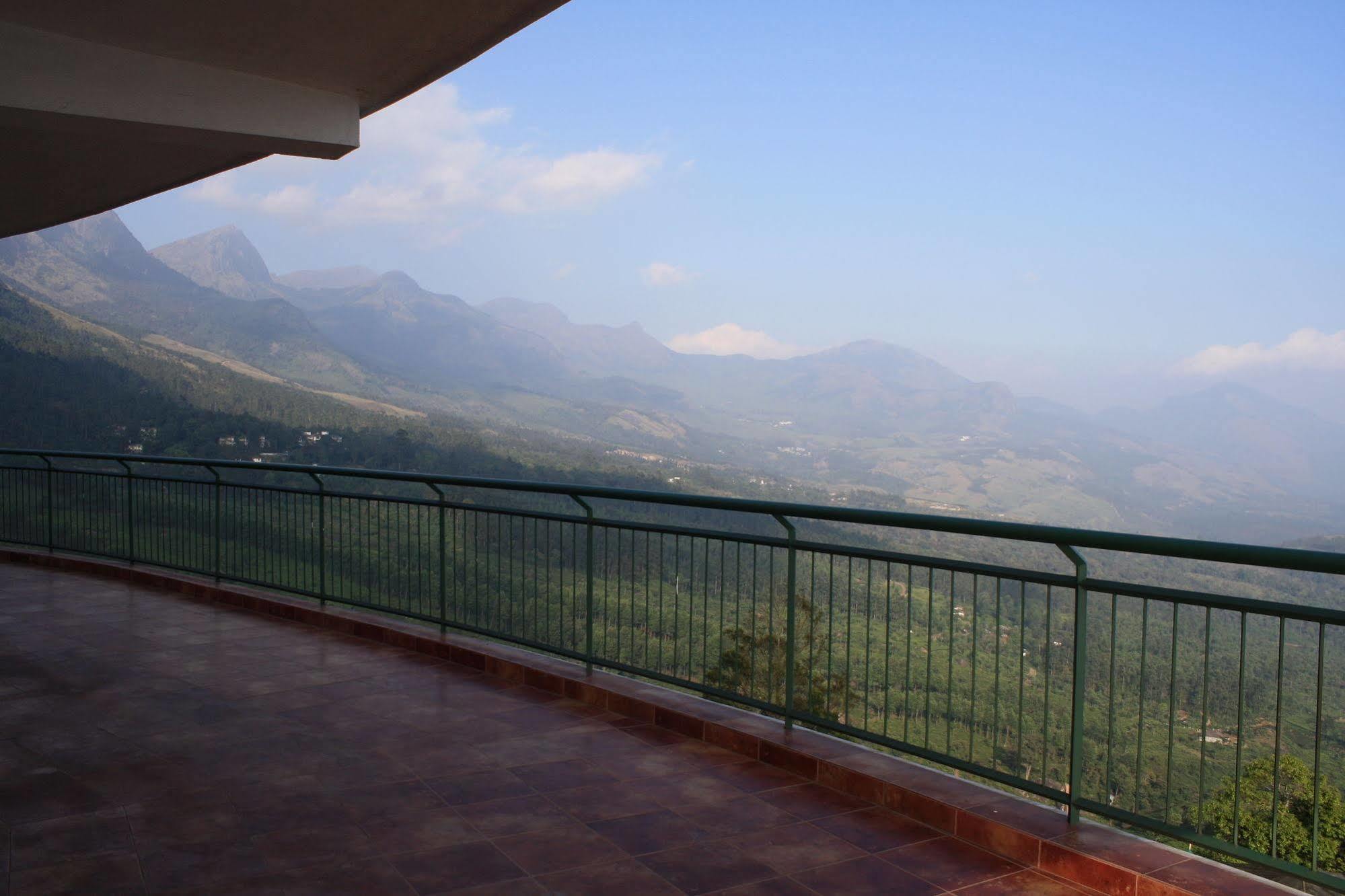 Ayur County Resort Chinnakanal Extérieur photo